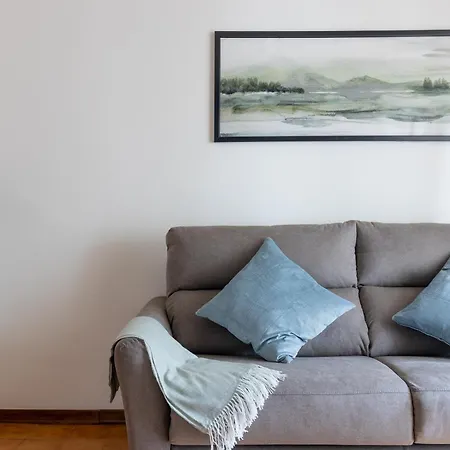 Cisanello - Comfy With Balcony! Apartment