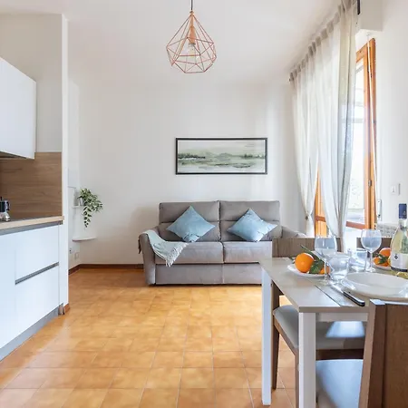 Apartment Cisanello - Comfy With Balcony! Pisa