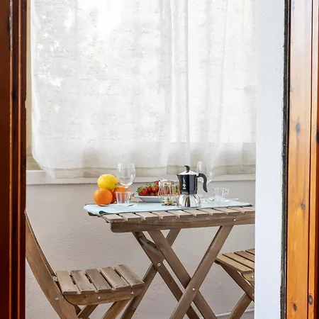 Cisanello - Comfy With Balcony! Pisa